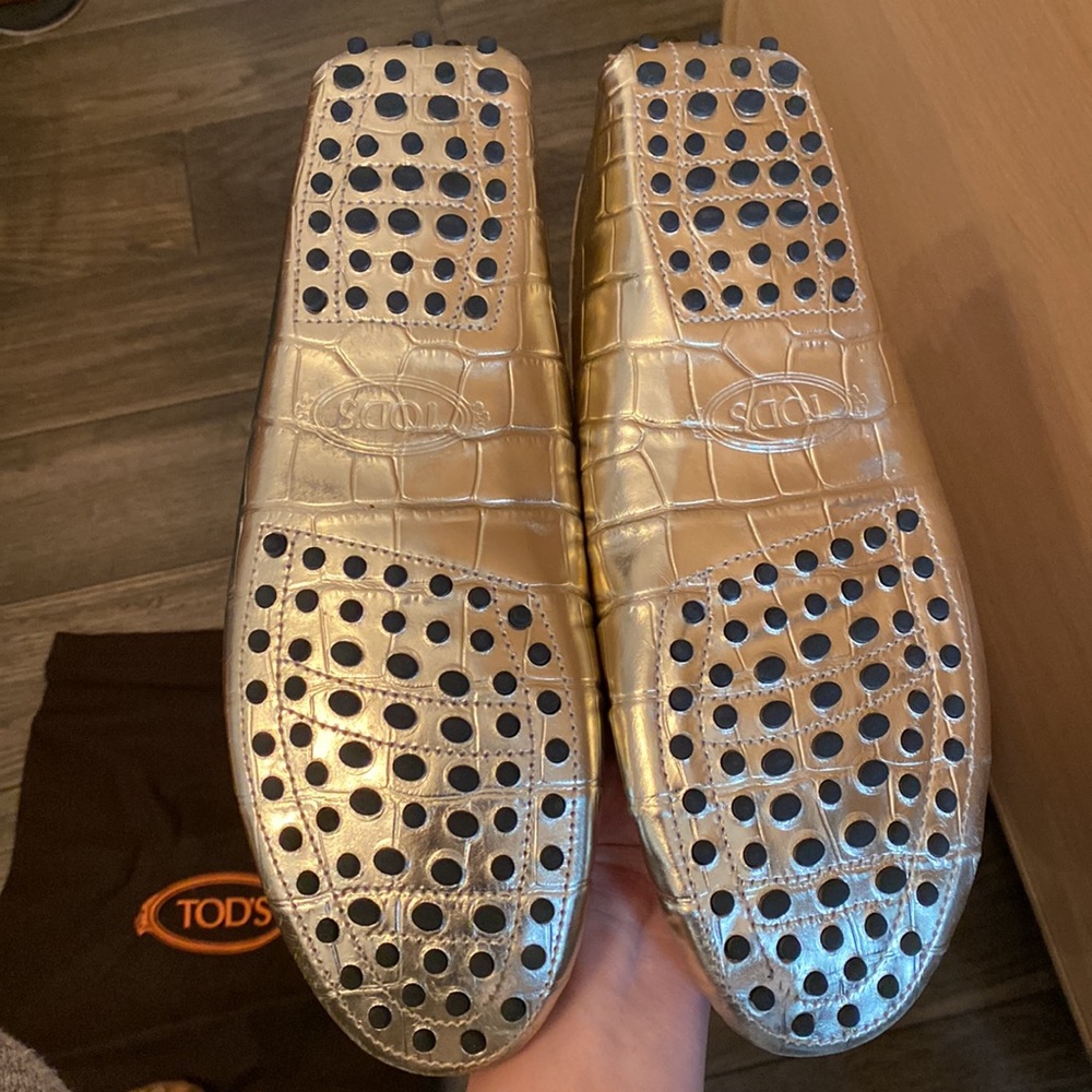 TOD’S Gommino Croc-Embossed Metallic Leather Loafer Size 10 LIKE NEW - Picture 4 of 4